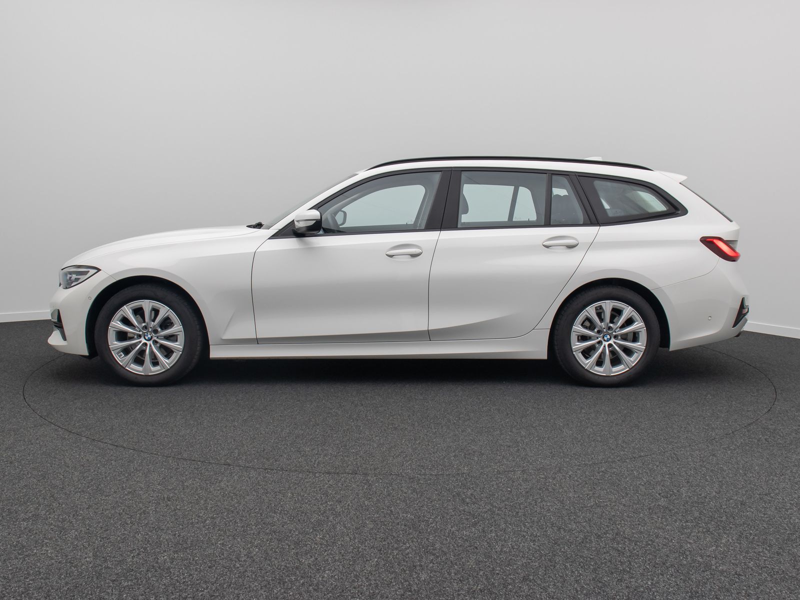 BMW 320d Advantage - Samsaru's Car Outlet