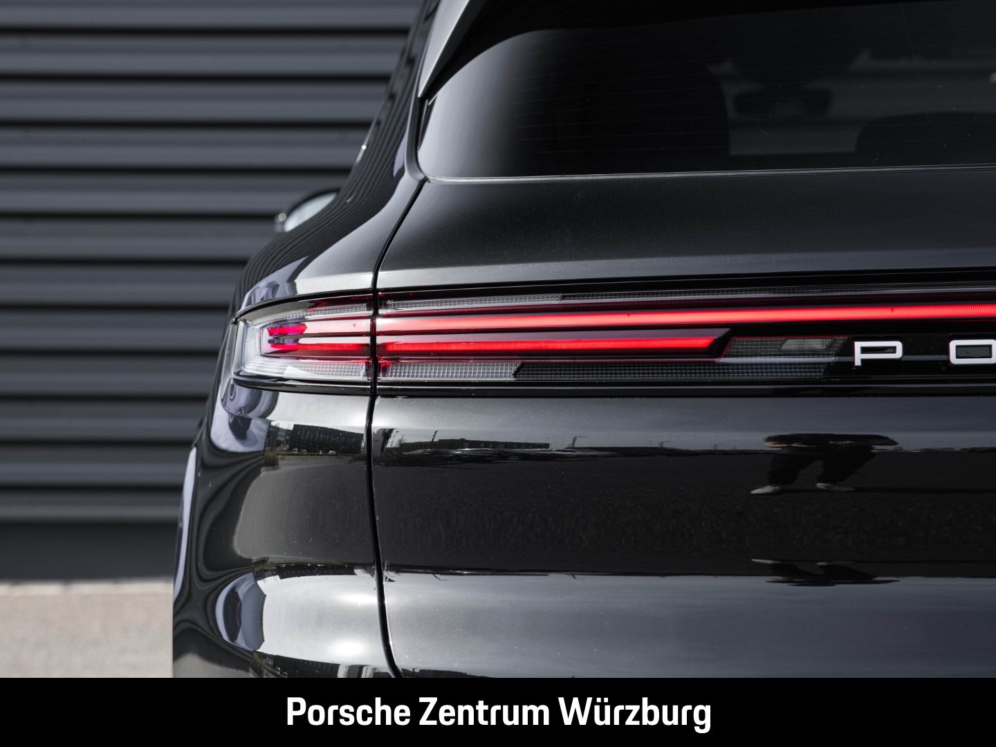 Porsche Cayenne E-Hybrid hu HD-Matrix HA-Lenkung BOSE