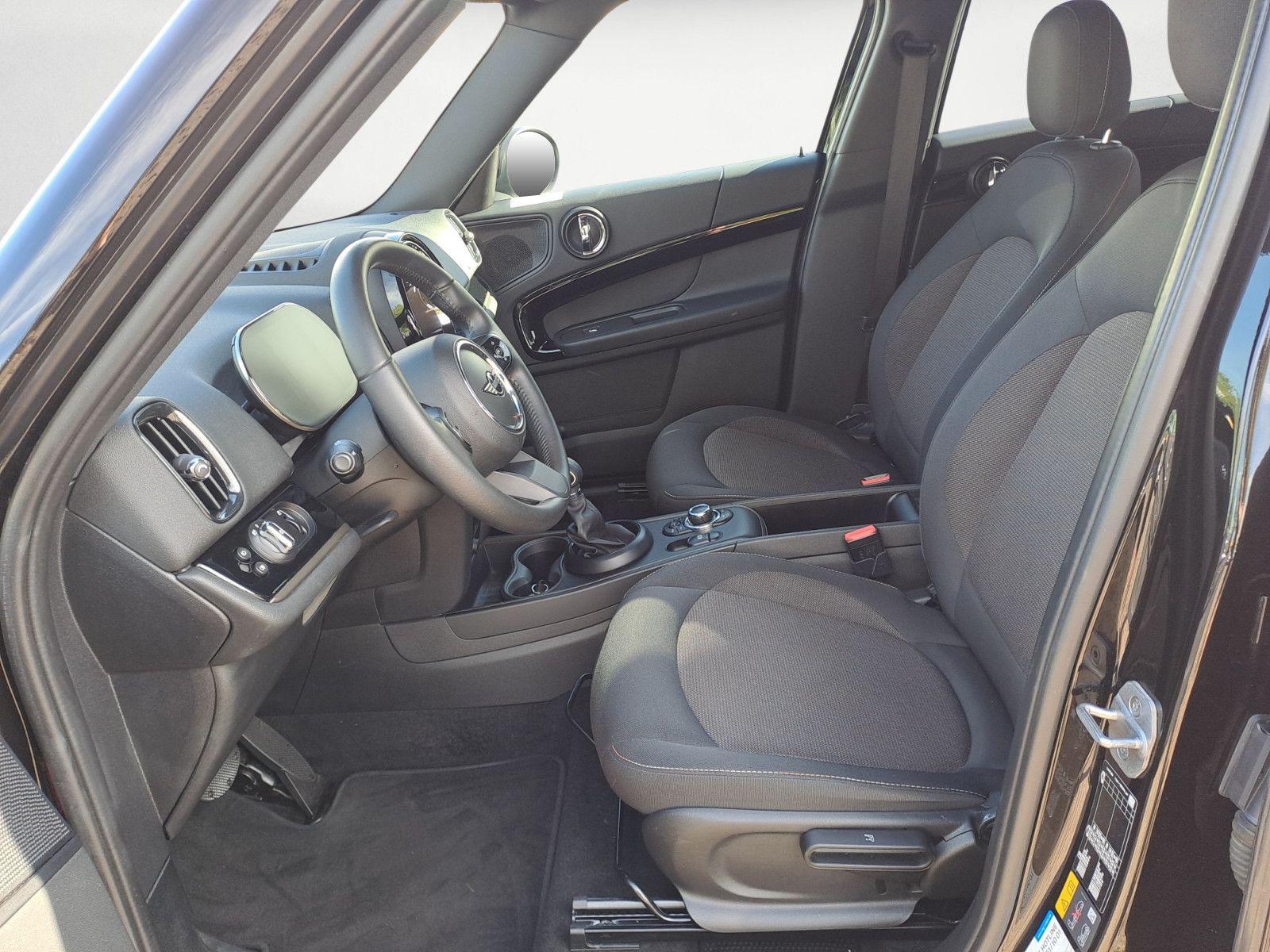 MINI Countryman Cooper SE ALL4 Essential Trim Aut. - Samsaru's Car Outlet