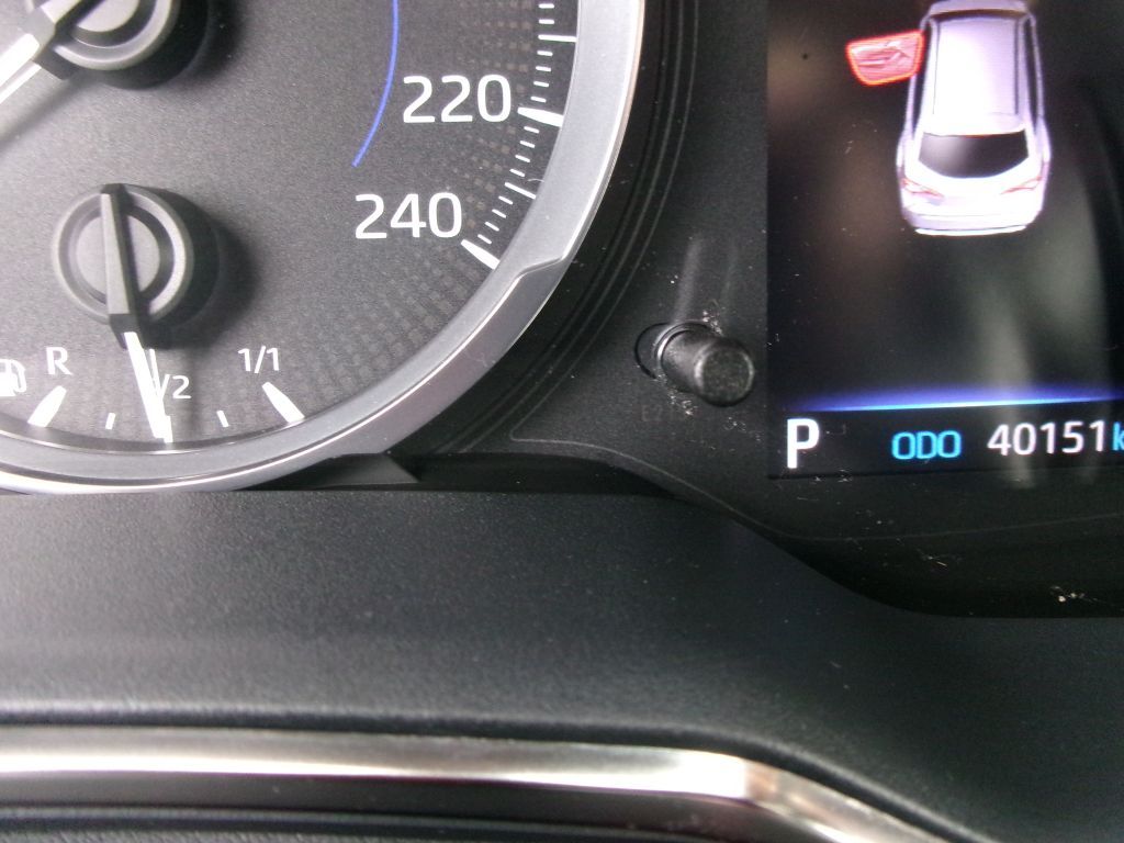 Toyota Corolla 1.8 Hybrid TS Comfort - Samsaru's Car Outlet