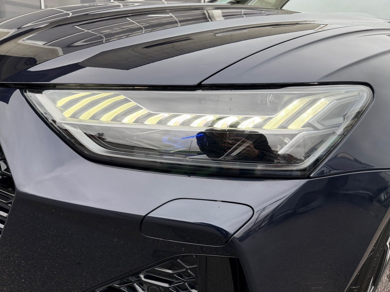 Audi RS 6 Avant INDIVIDUAL*STANDHZG*360°CAM*PANO*LASE