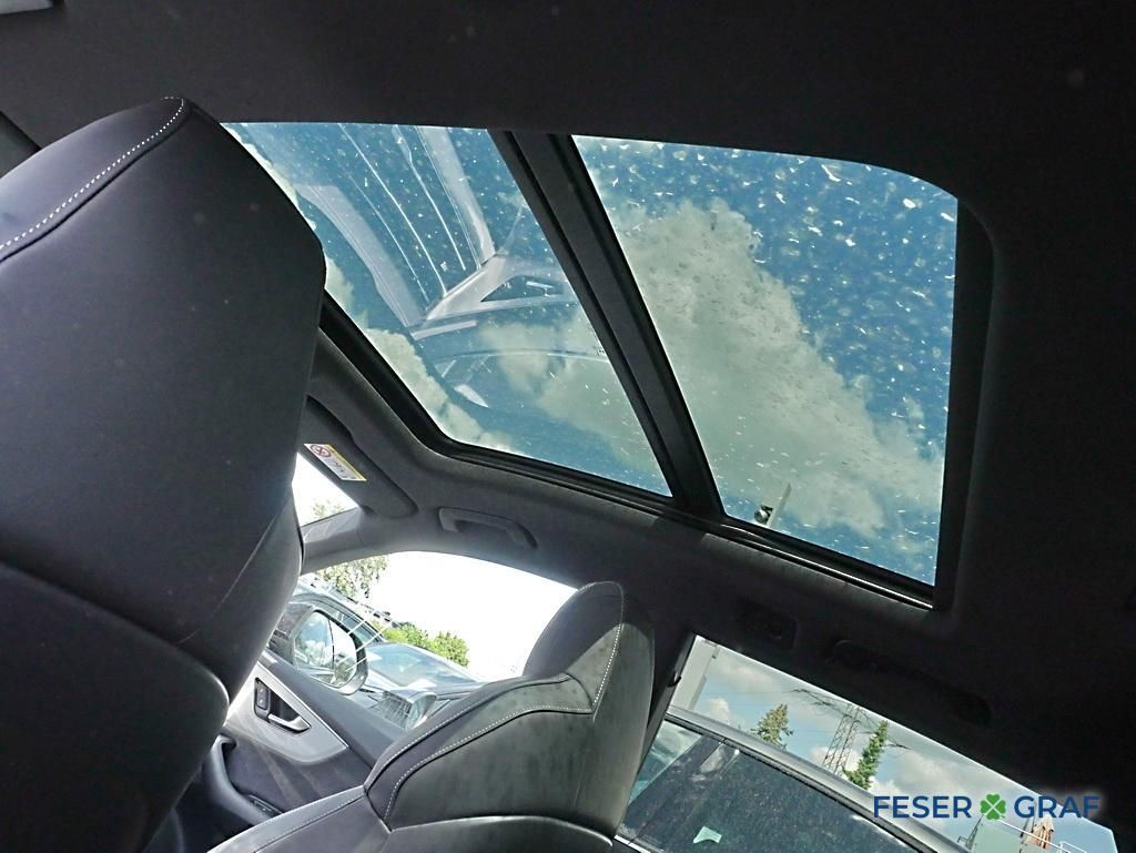 Audi Q8 50 TDI quattro S line - Samsaru's Car Outlet