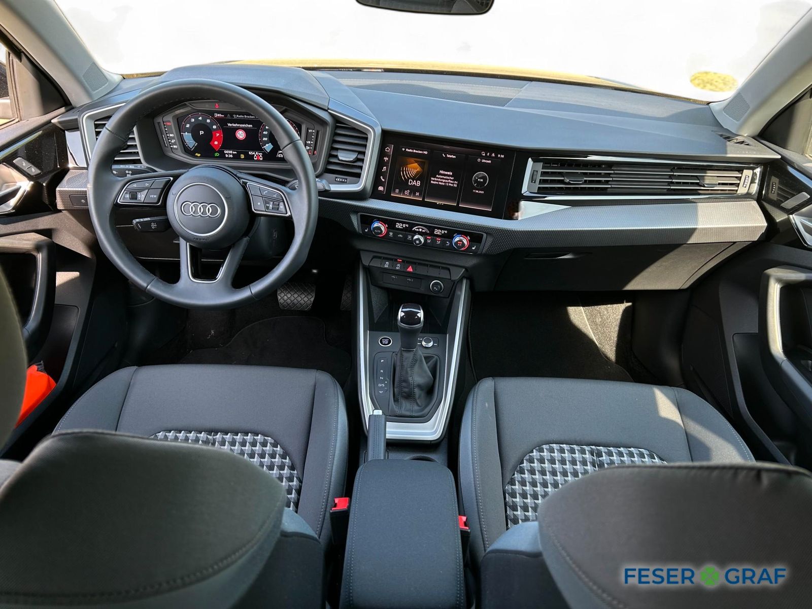 Audi A1 Sportback S line 30TFSI S tronic - Samsaru's Car Outlet