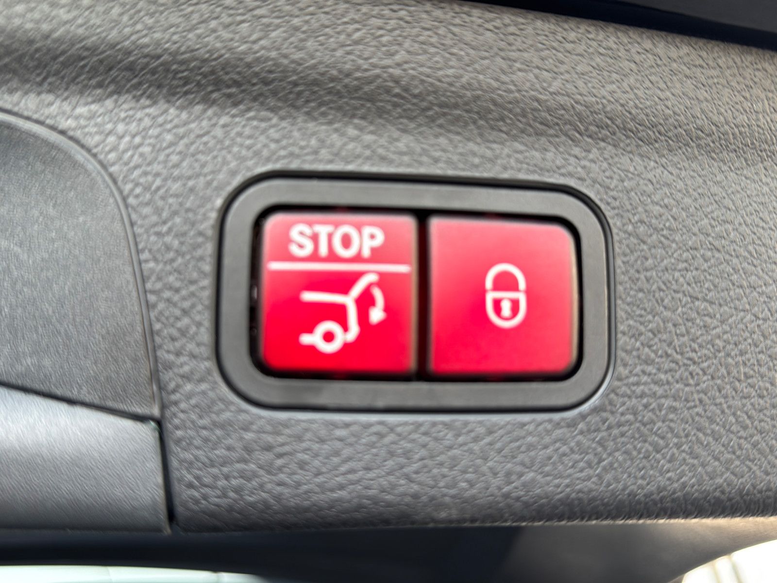 Mercedes-Benz GLE 580 360°*Luftfed*22*Pano*belüSitz*HUD*Distro