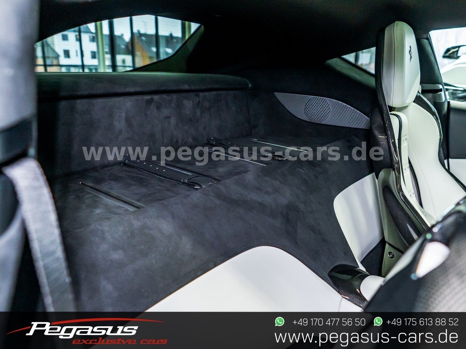 Ferrari 12 Cilindri CARBON*KAMERA*LIFT*PANORAMA*