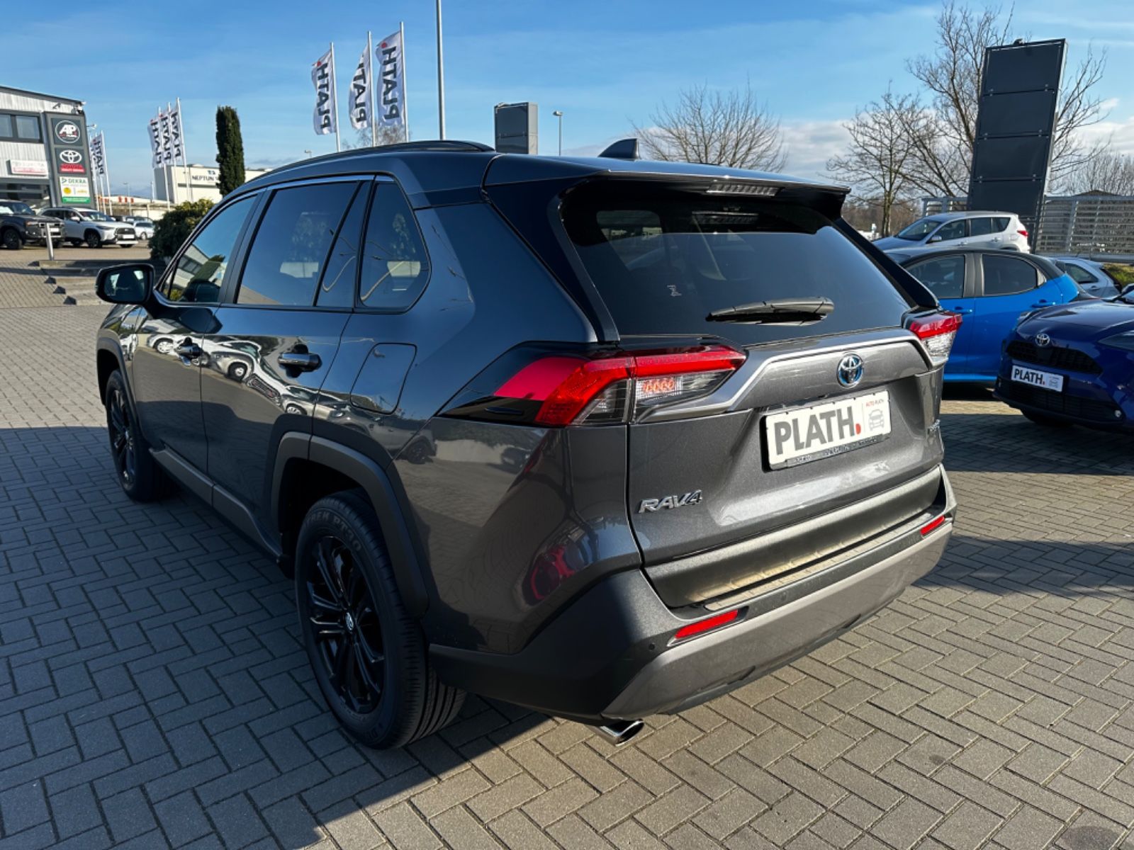 Toyota Hybrid 4x2 Club - Samsaru's Car Outlet