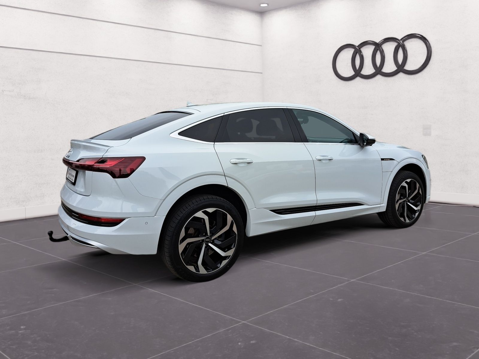 Audi e-tron Sportback 55 quattro S line PANO AHK MMI