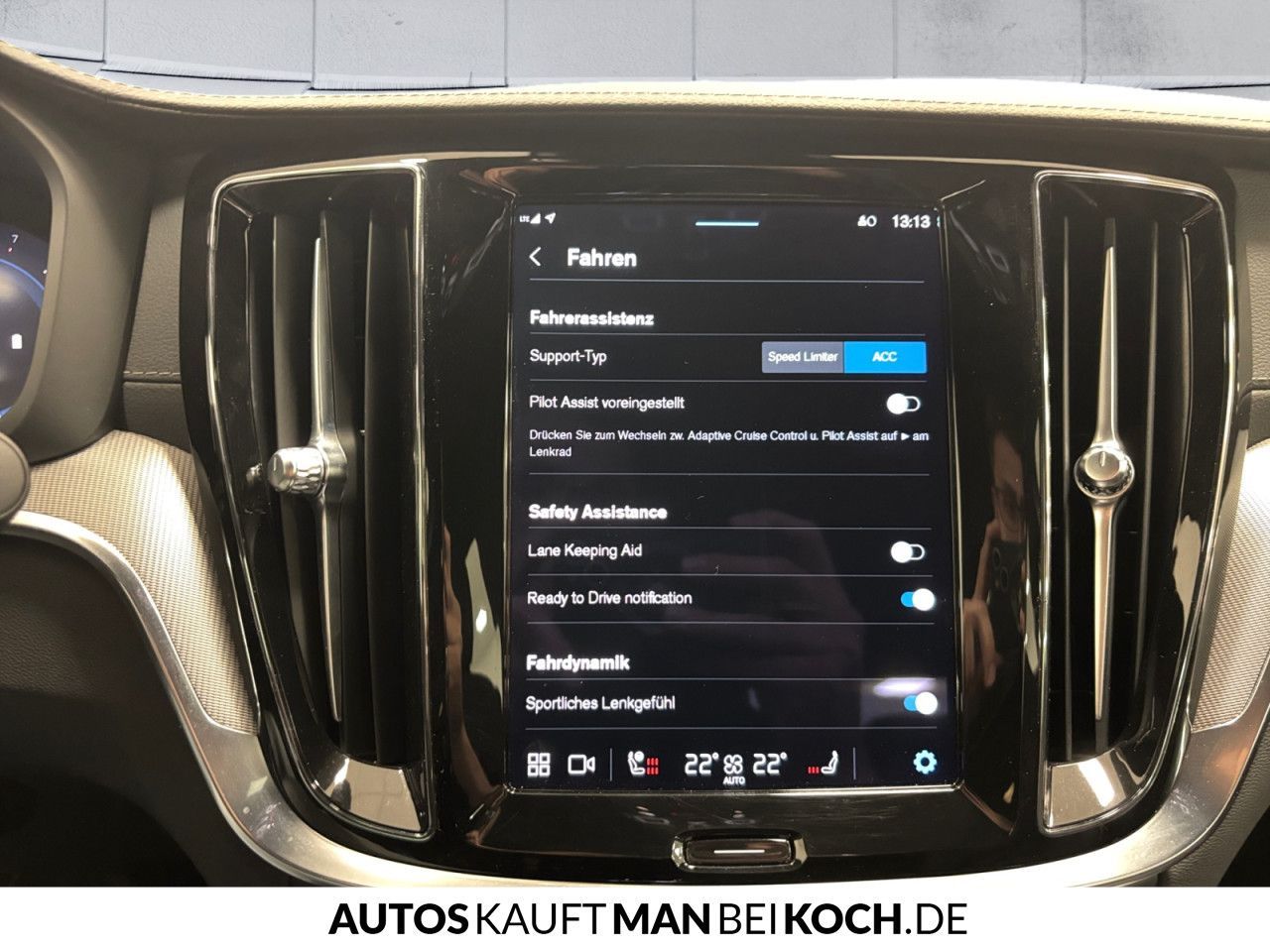Volvo S60 B5 AWD Ultimate Dark PANO BLIS HUD 360 H&K!