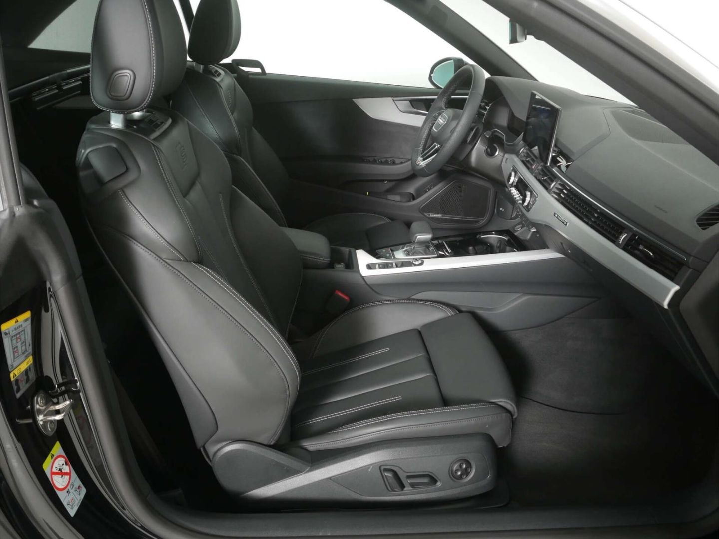 Audi A5 Cabriolet 45 TFSI quattro S line LP: 92.440,-