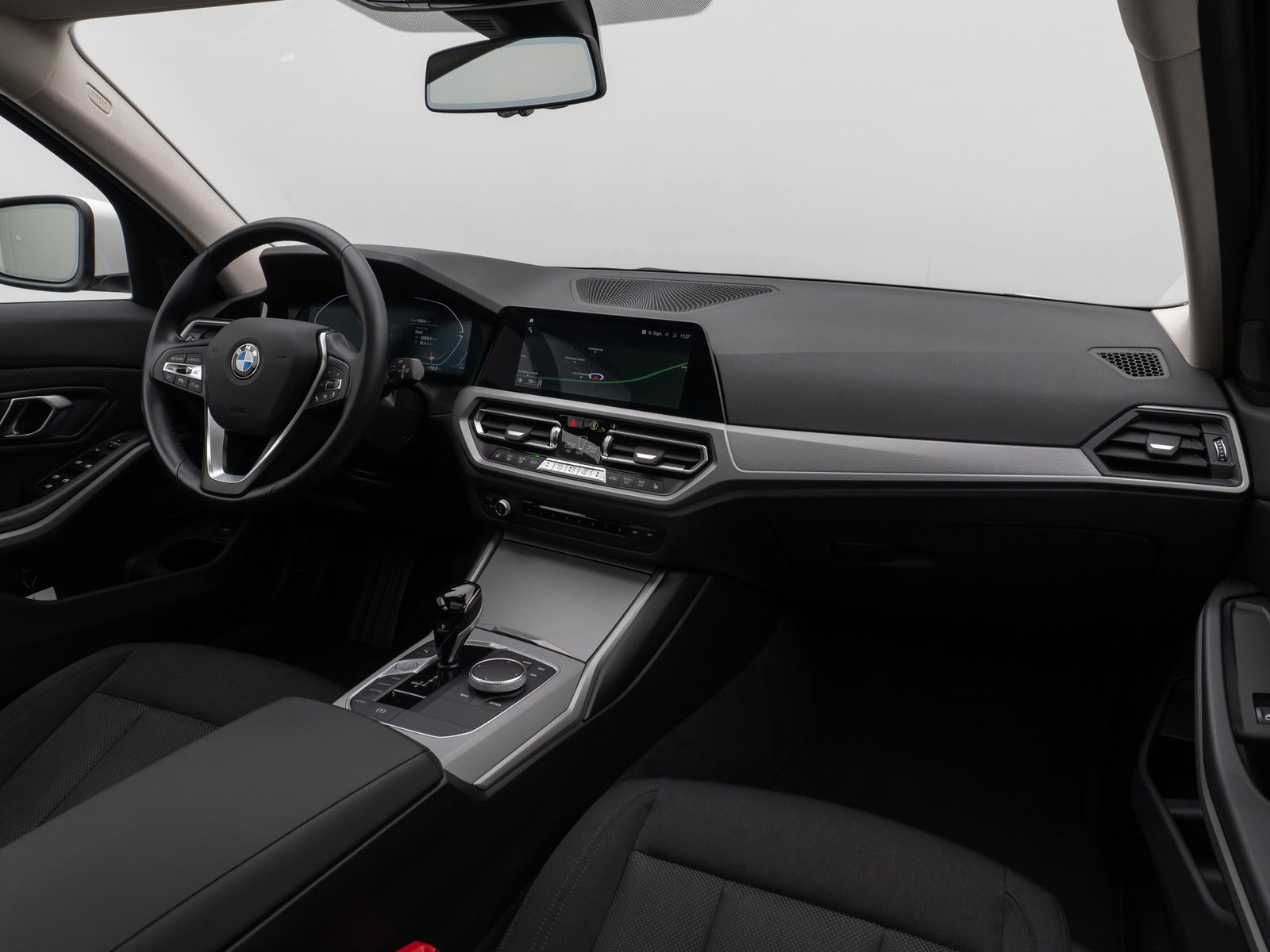 BMW 320d - Samsaru's Car Outlet