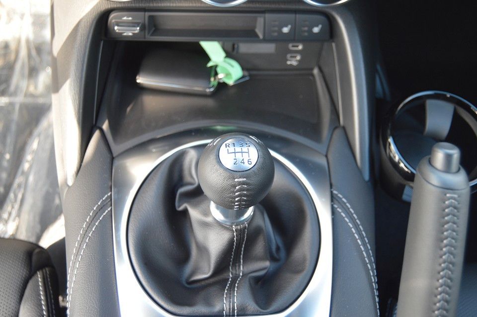 Mazda MX-5 RF Benzin 132PS 6GS Exclusive-Line Navi