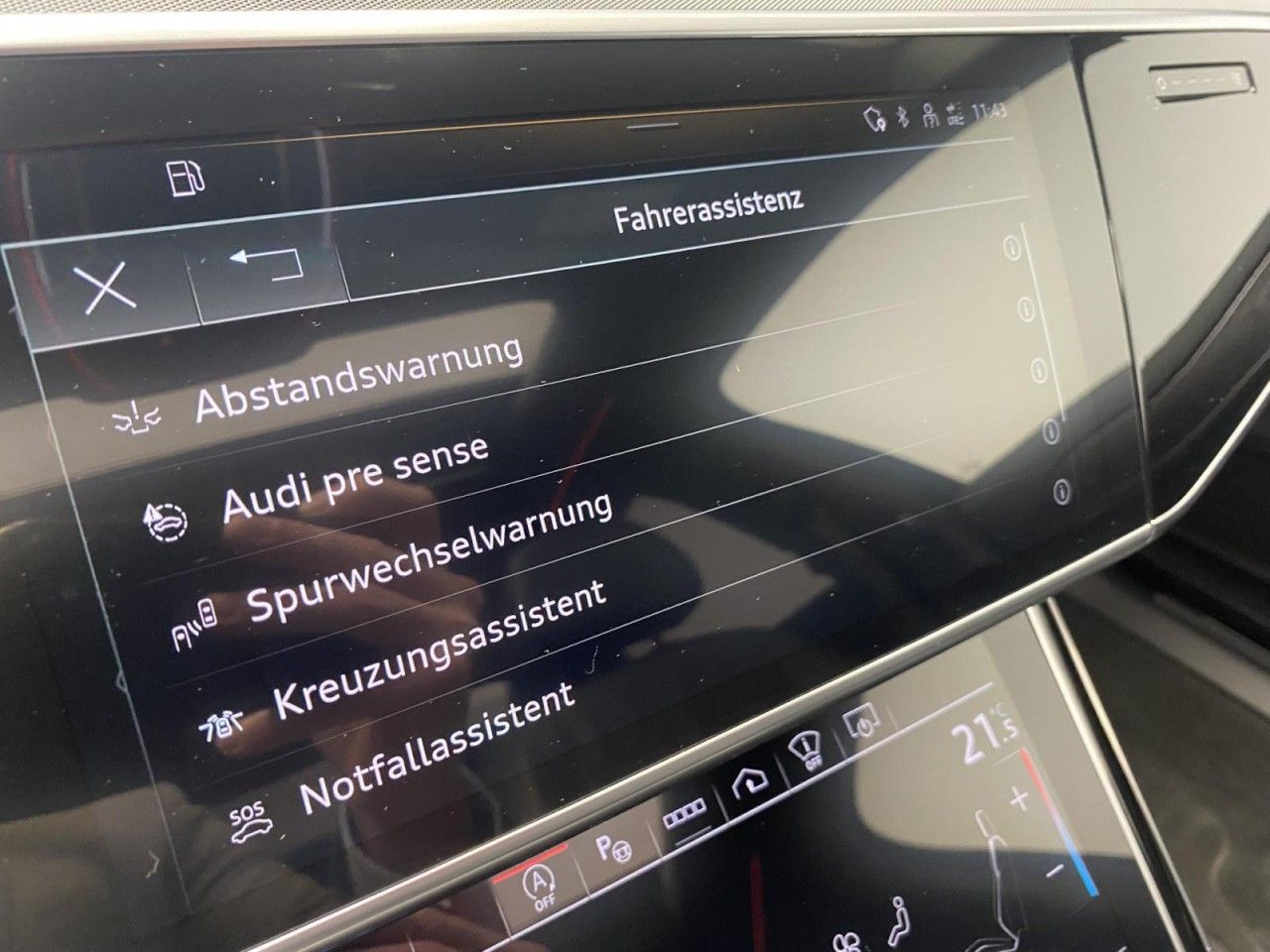 Audi A8 55 TFSI quattro S-Line Black - Samsaru's Car Outlet