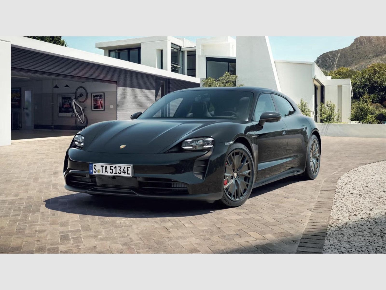 Porsche Taycan GTS Sport Turismo