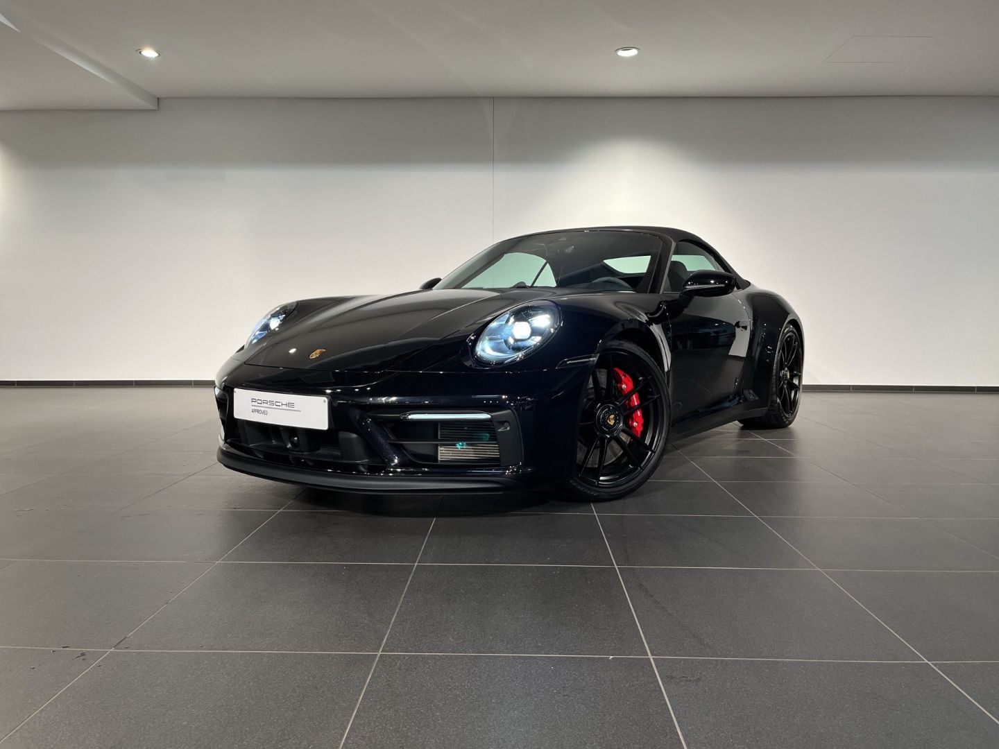 Porsche 992 911 Carrera 4 GTS Cabrio BOSE Surround View