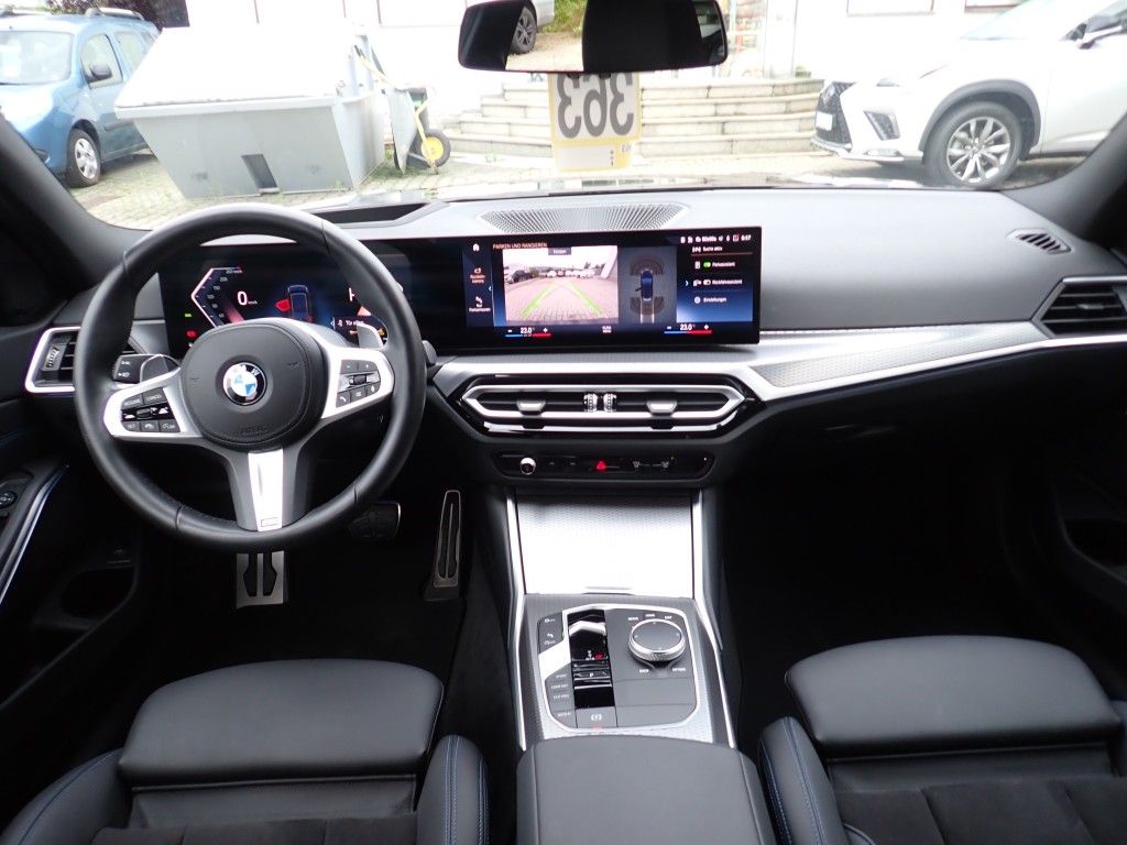 BMW 330 i Touring M Sport - Samsaru's Car Outlet