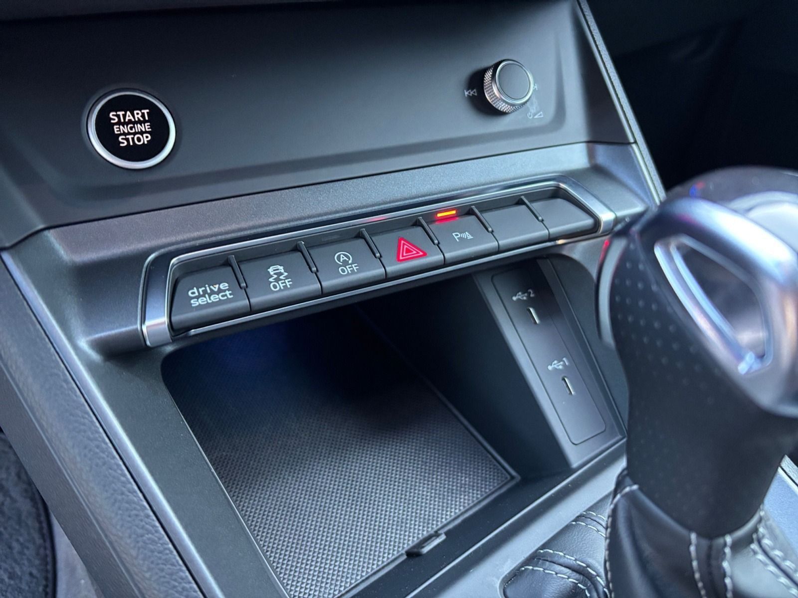 Audi Q3 Sportback 40 TFSI quattro S line - Samsaru's Car Outlet