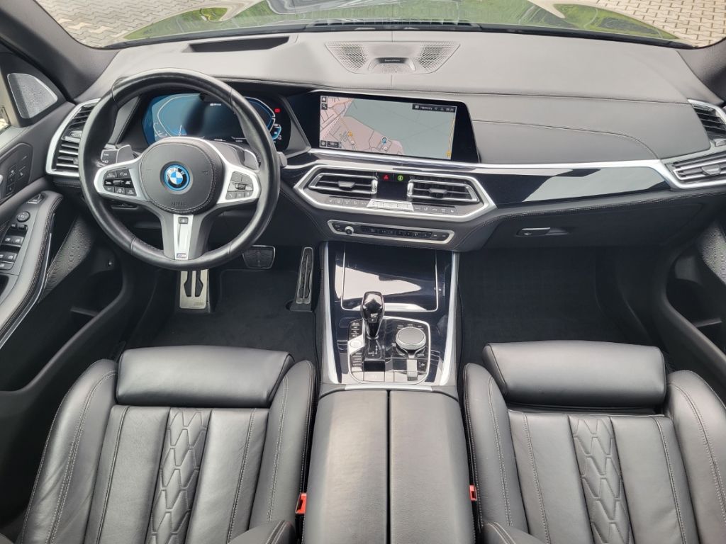 BMW X5 xDr45e M-Sport HUD AHK Panorama Navi Leder