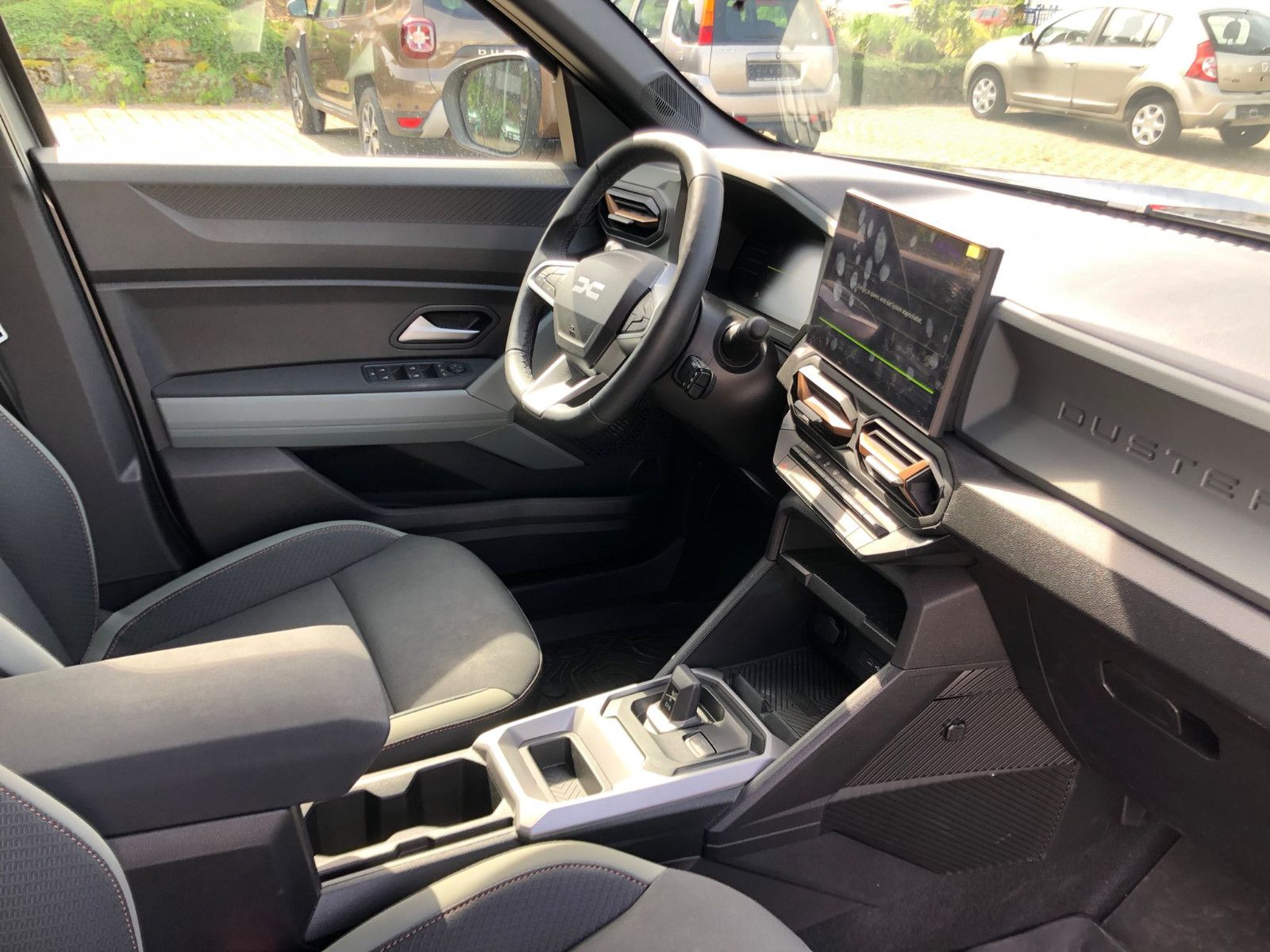 Dacia Duster HYBRID 140 Extreme+ - Samsaru's Car Outlet