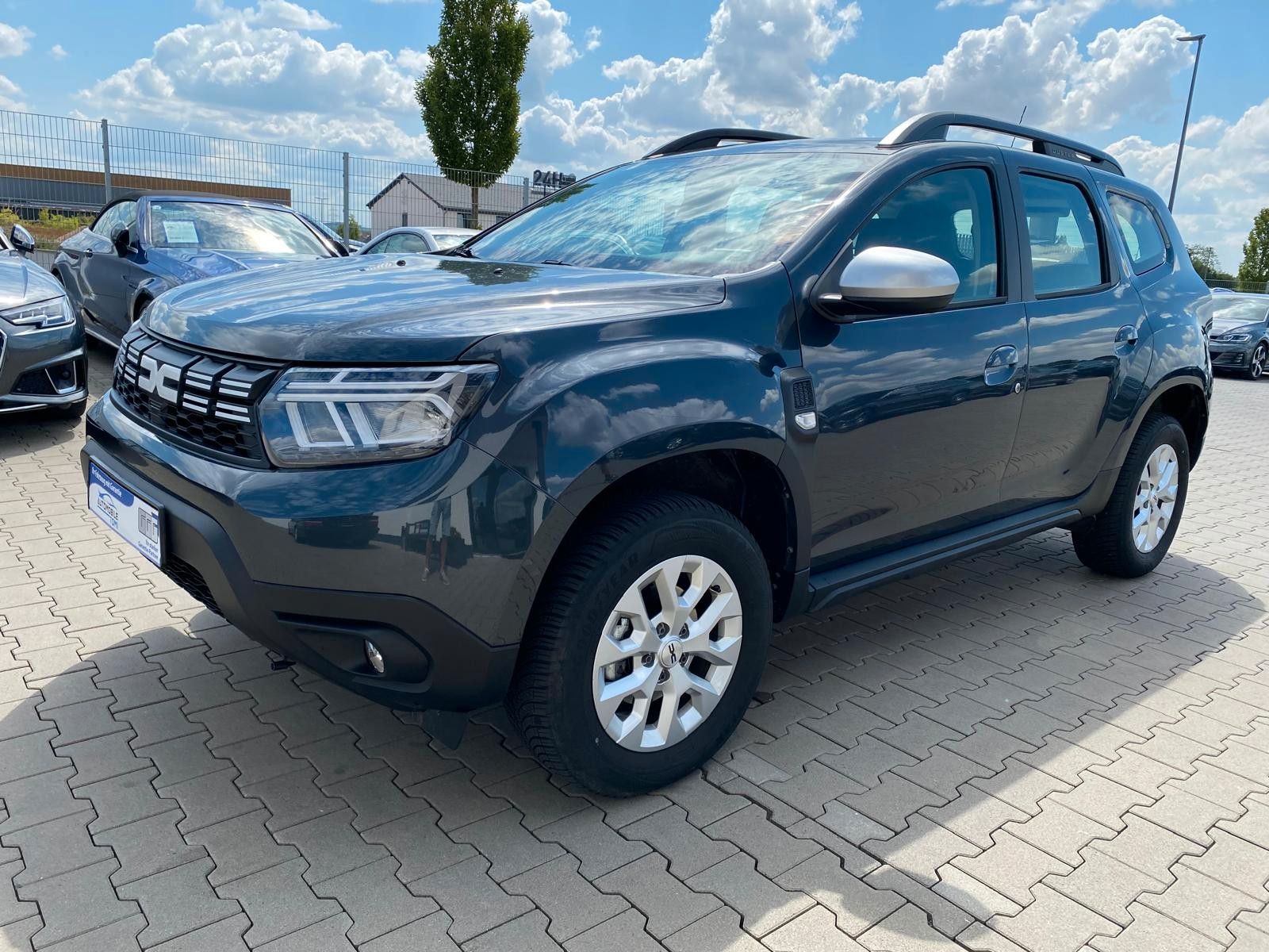 Dacia Duster II Expression 4WD - Samsaru's Car Outlet
