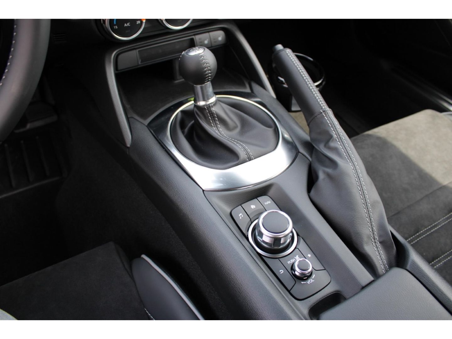 Mazda MX-5 SKY-G EXCLUSIVE+LEDER+GJ-RÄDER !!