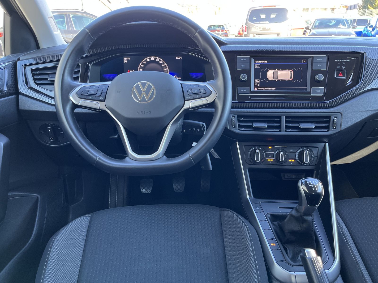 Volkswagen Taigo 1.0 TSI Life - Samsaru's Car Outlet
