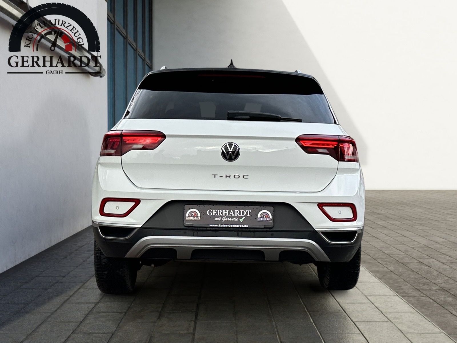 Volkswagen T-Roc 2.0 - Samsaru's Car Outlet