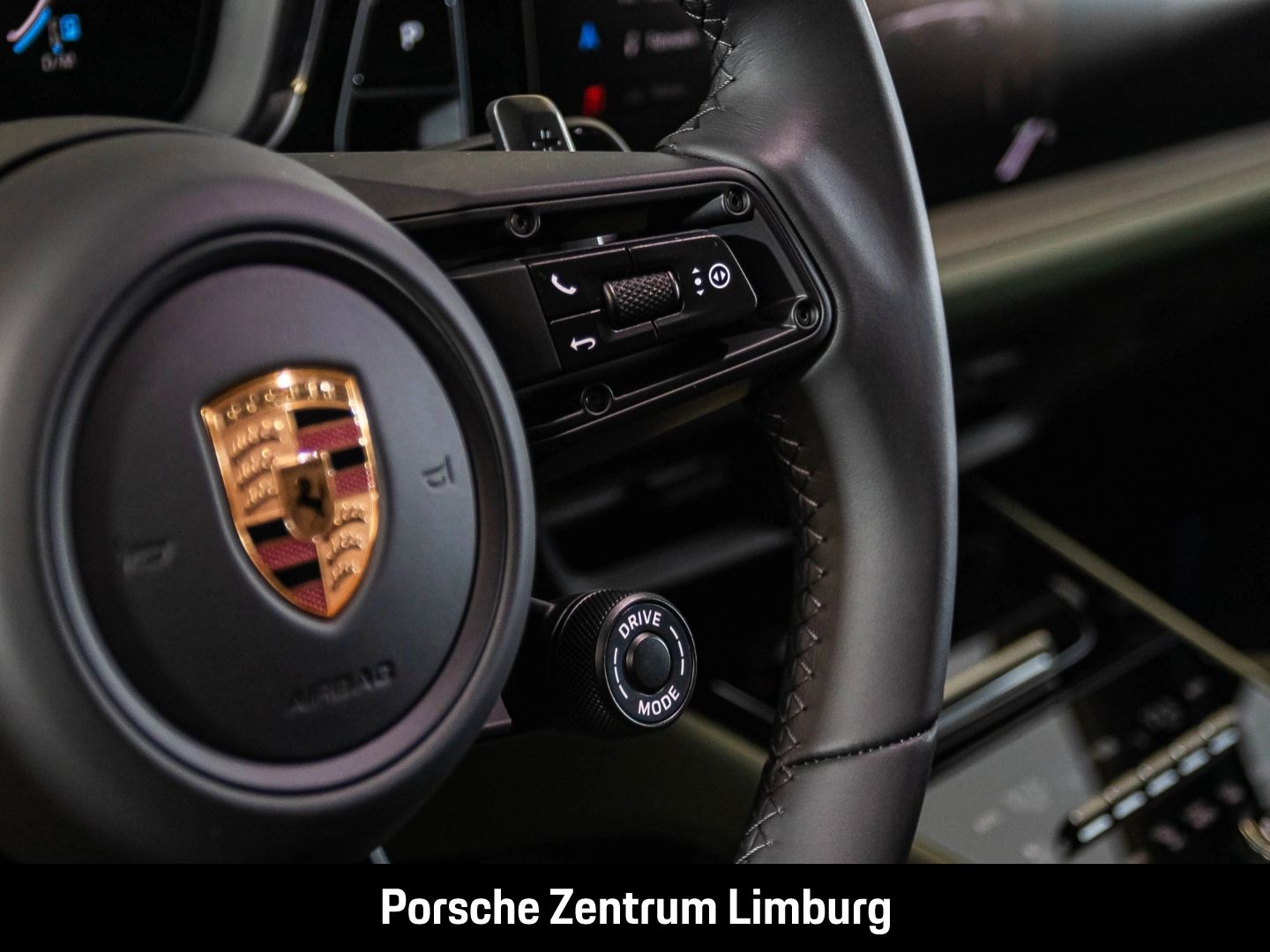 Porsche Cayenne E-Hybrid Coupe Black Edition Burmester