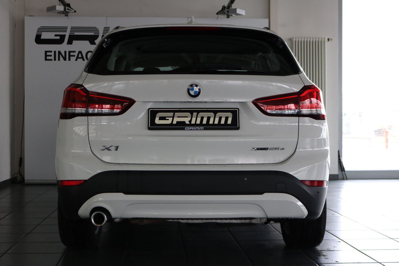 BMW X1 xDrive25e Advantage - Samsaru's Car Outlet