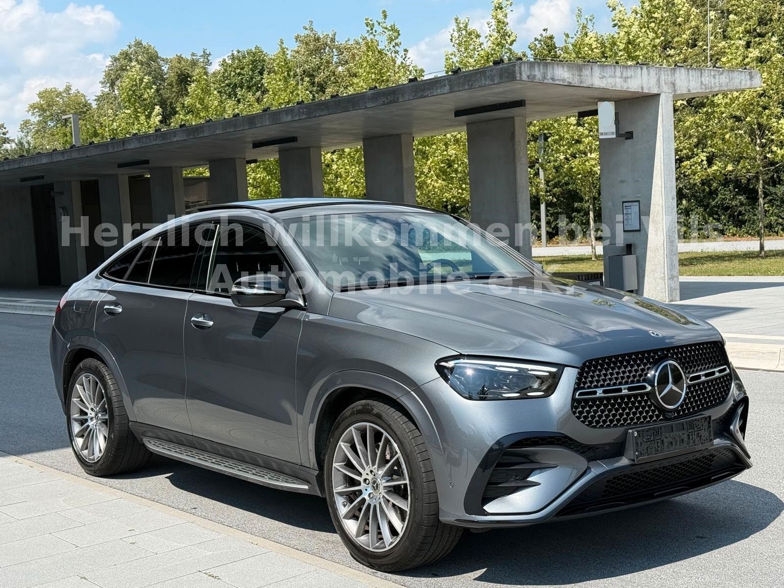 Mercedes-Benz GLE 300d 4M Coupe AMG *PANO*HUD*LUFT*BURM*21"*VO