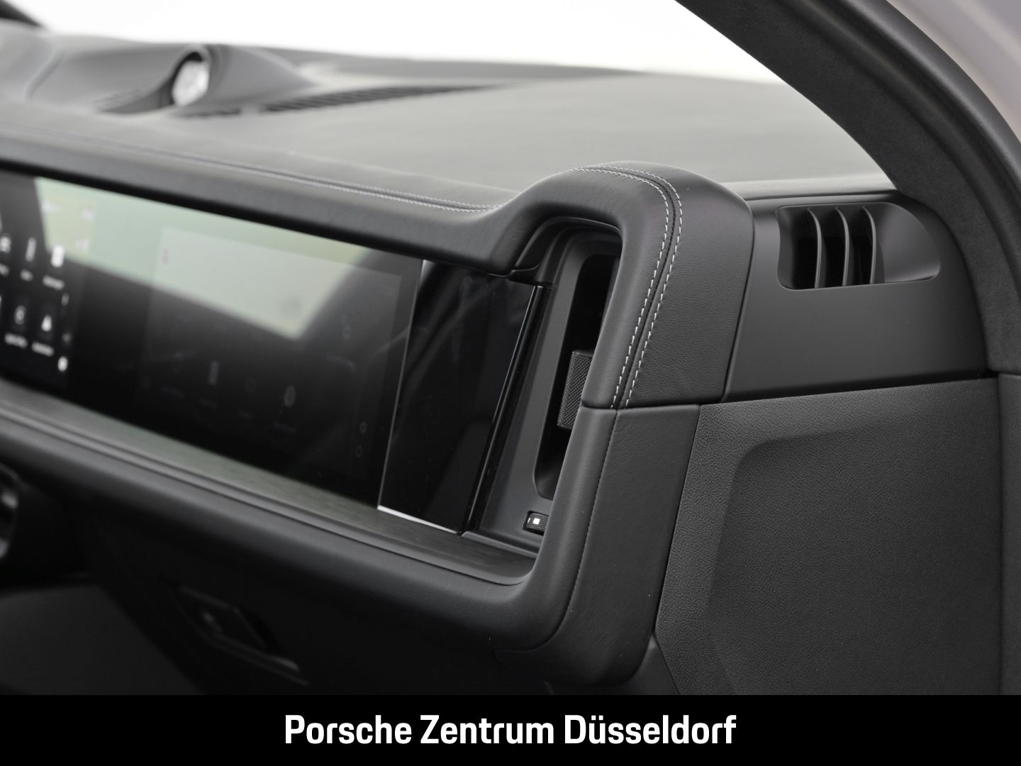 Porsche Cayenne GTS BOSE InnoDrive Surround-View Head-Up