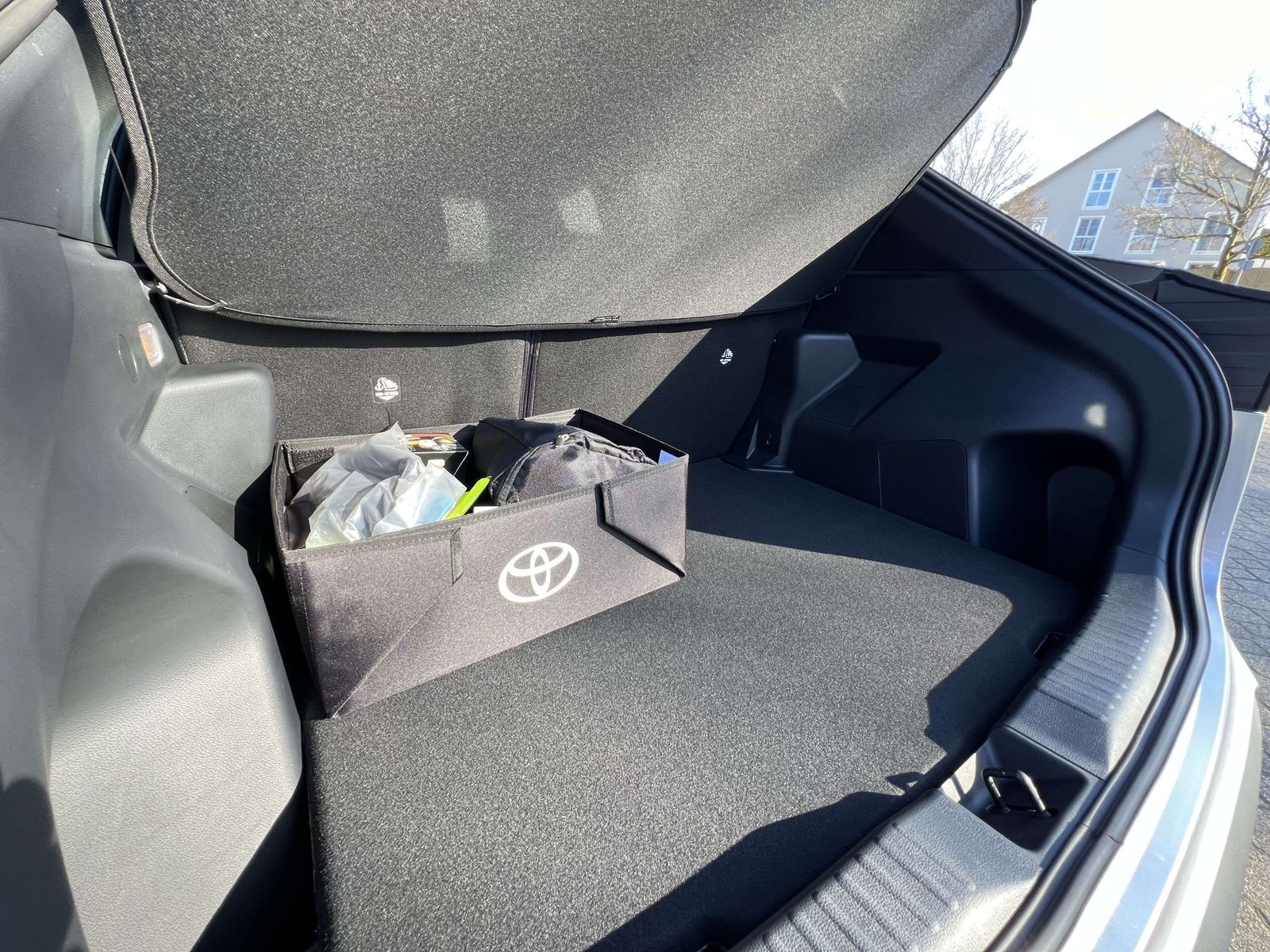 Toyota Yaris Cross Hybrid Teamplayer *Safety-/Winter-Pa