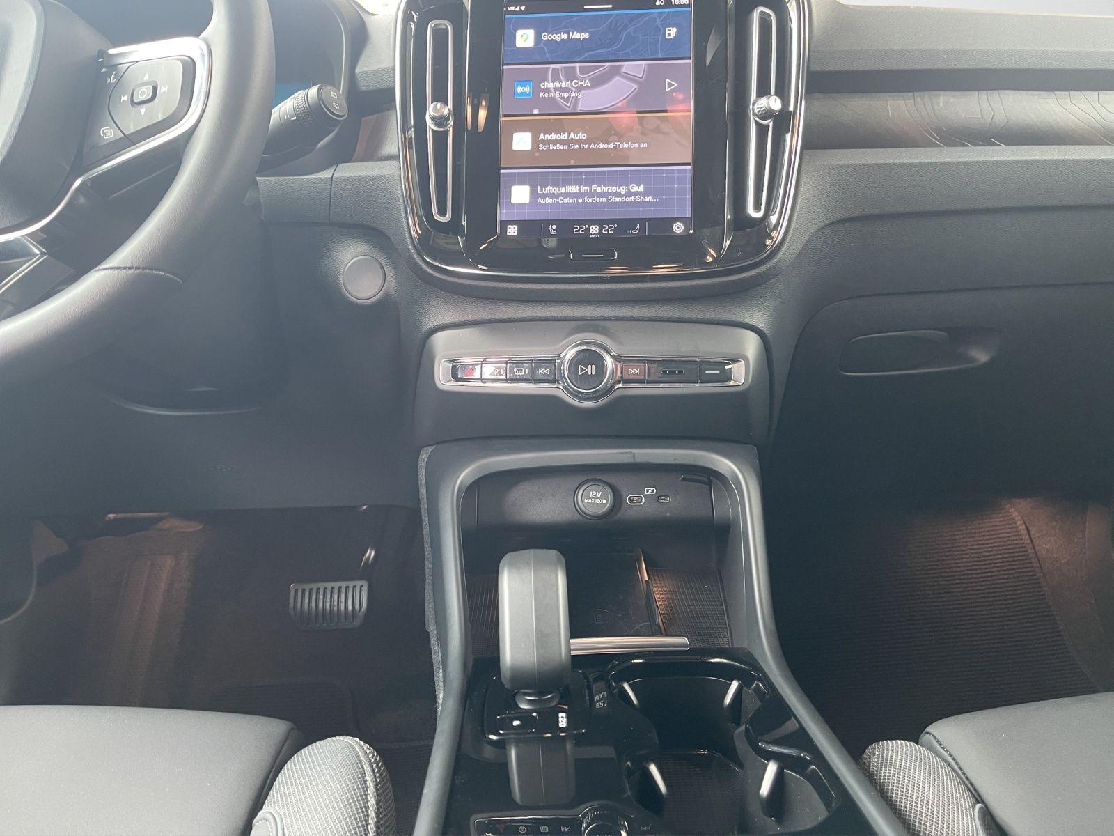 Volvo XC40 Twin Electric Ultimate AHK