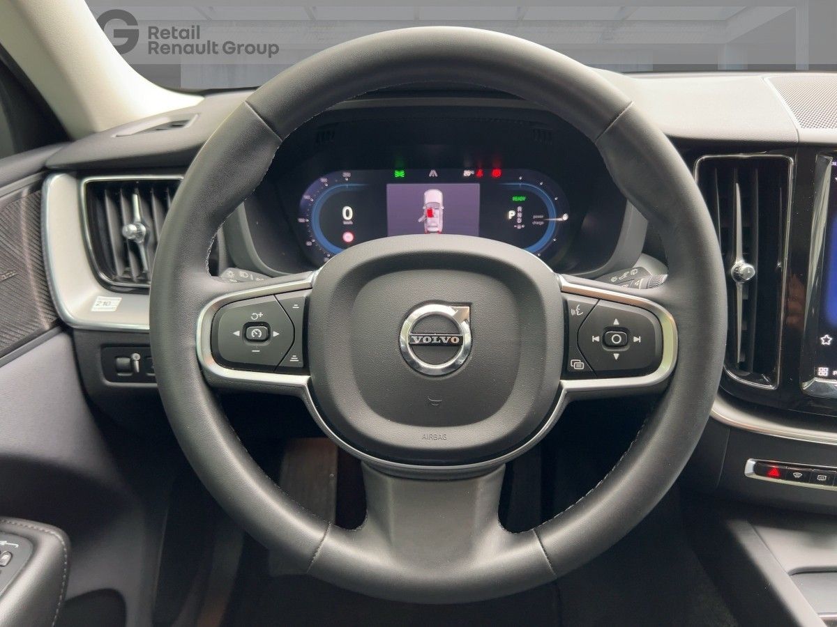 Volvo XC 60 T6 Plug-In Panorama Allrad Luftfahrwerk