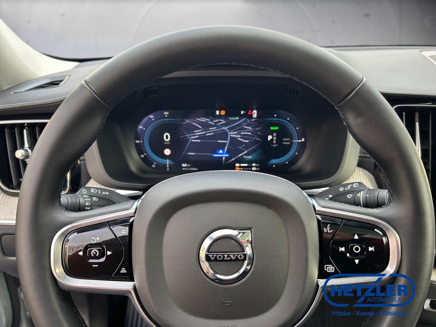 Volvo XC60 Ultra Dark Recharge Plug-In Hybrid AWD T8 T