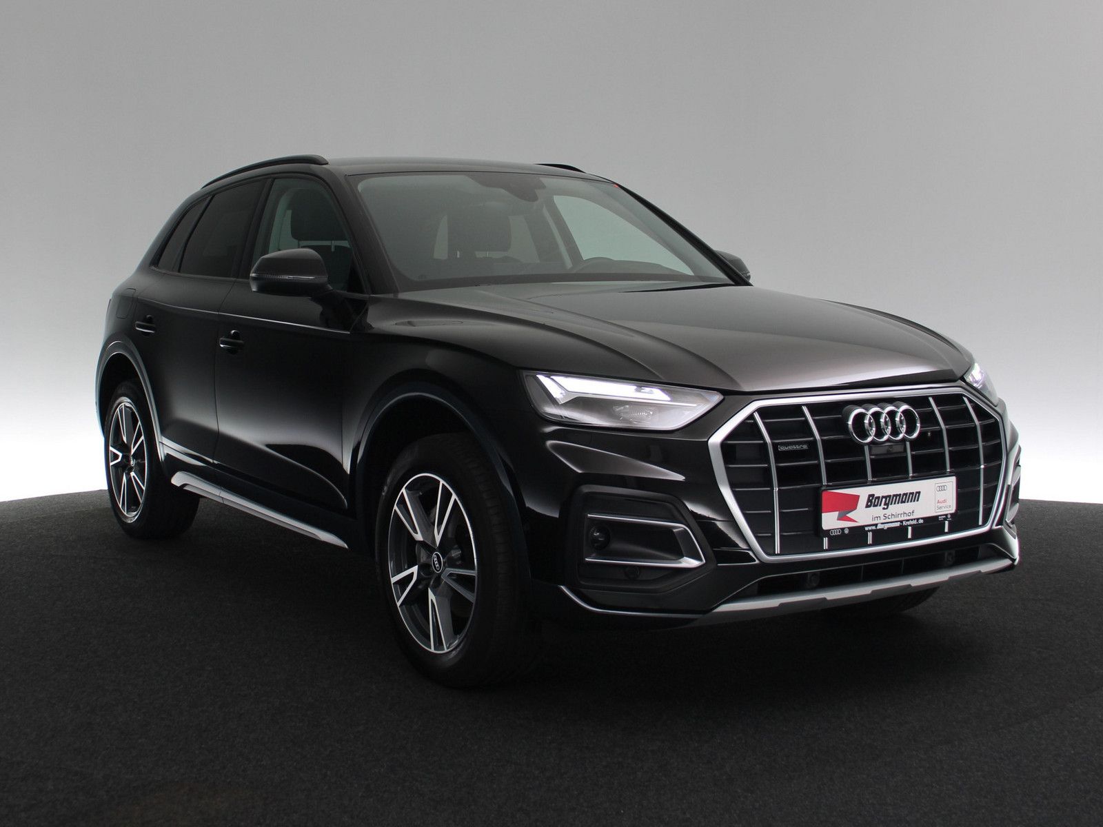 Audi Q5 40 TDI quattro advanced - Samsaru's Car Outlet