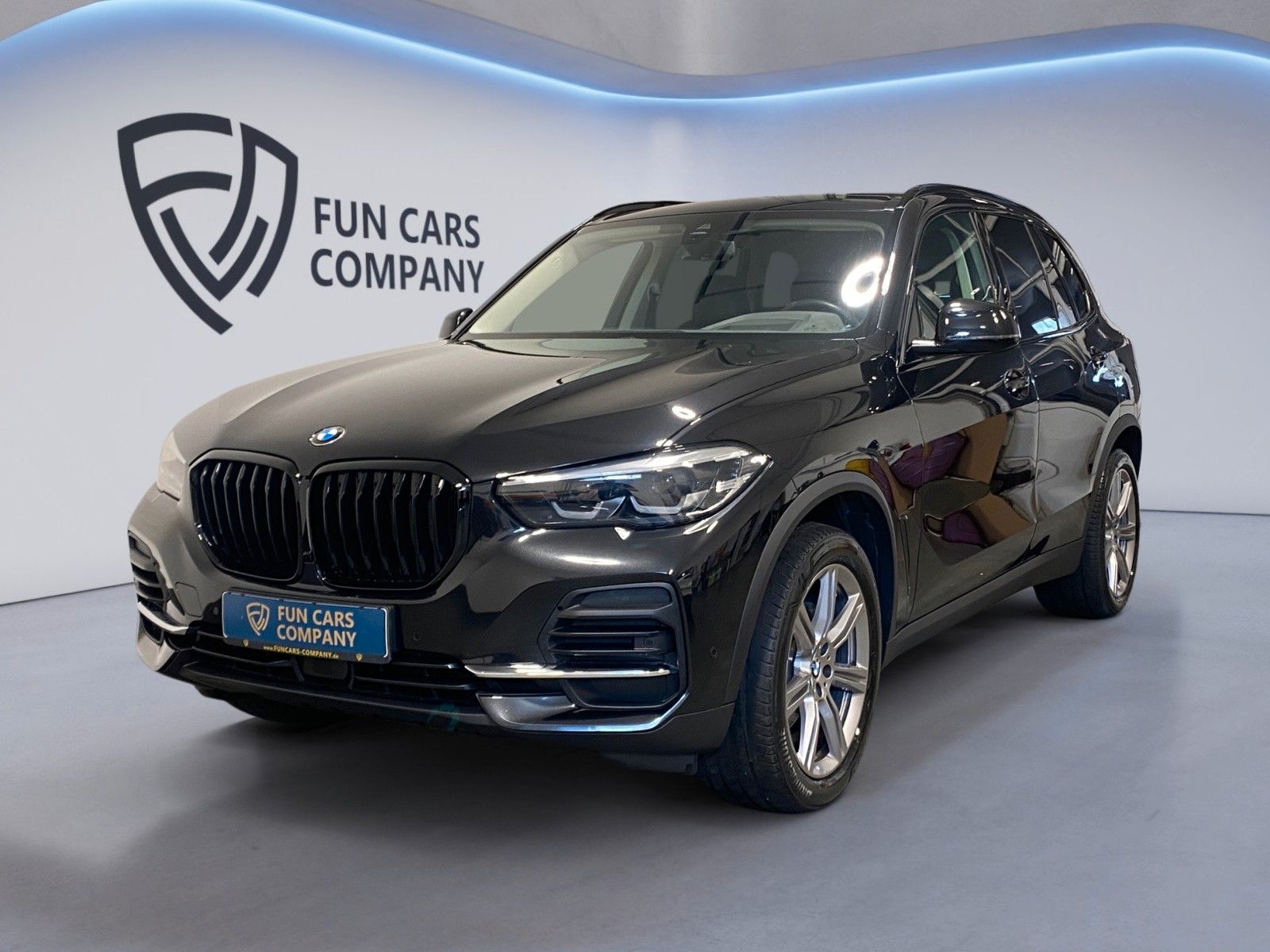 BMW X5 xDrive 30d M-Shadow HuD LEDER AHK LED 20 Zoll