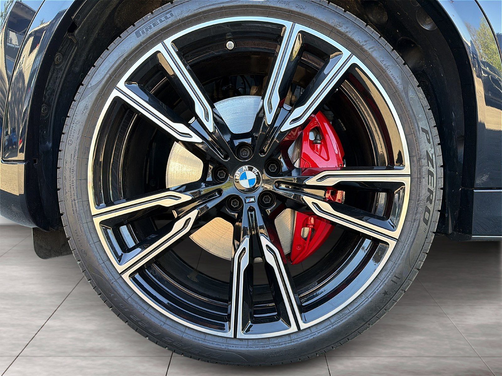 BMW X6 xDrive40d M Sport 22" ACC Pano AHK Standhzg M