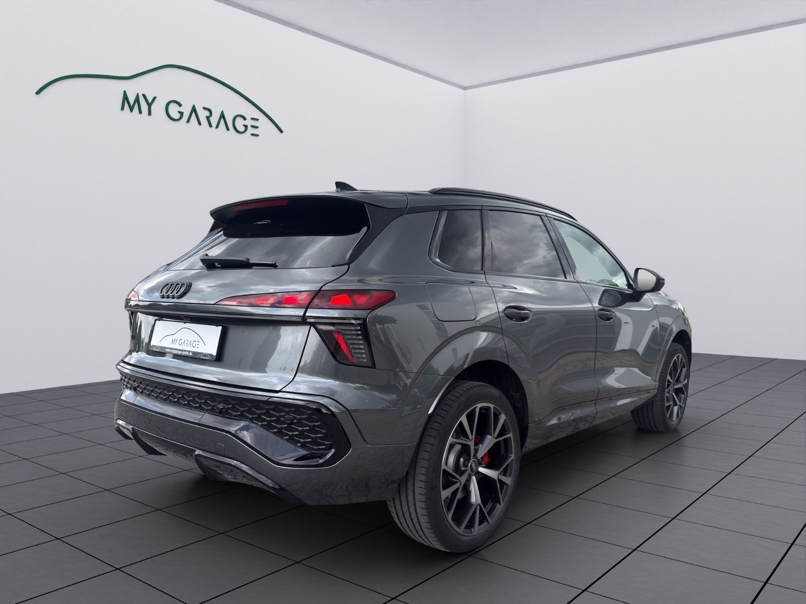 Audi Q3 e-hybrid S line TECH PRO+PANO+MATRIX+SONOS