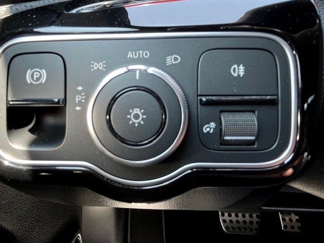 Mercedes-Benz CLA 200 d 4MATIC AMG-Line - Samsaru's Car Outlet