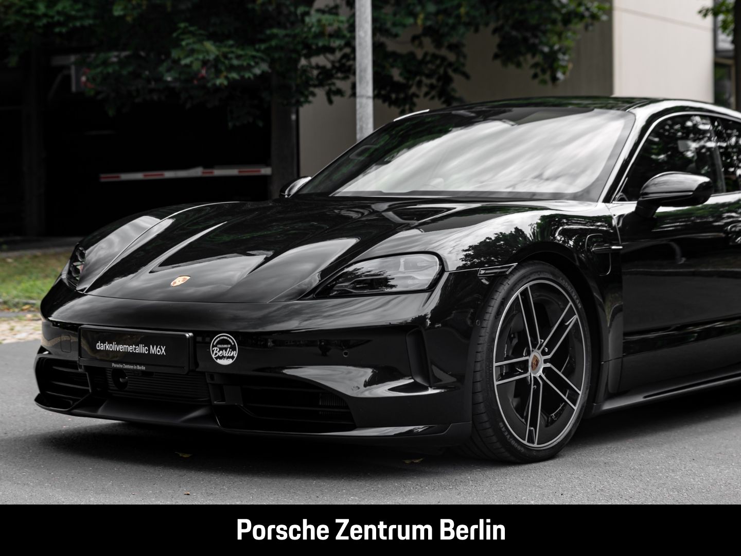 Porsche Taycan GTS Burmester HA-Lenkung Surround-View