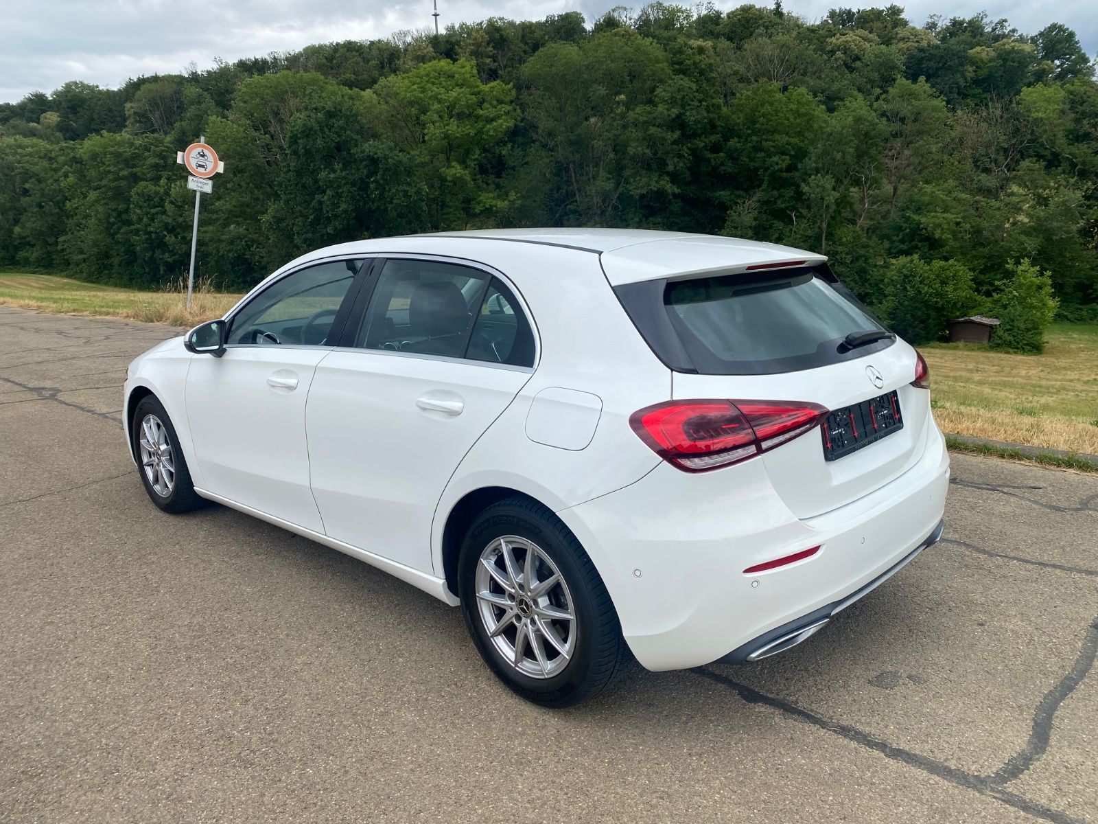 Mercedes-Benz A 180 PROGRESSIVE - Samsaru's Car Outlet