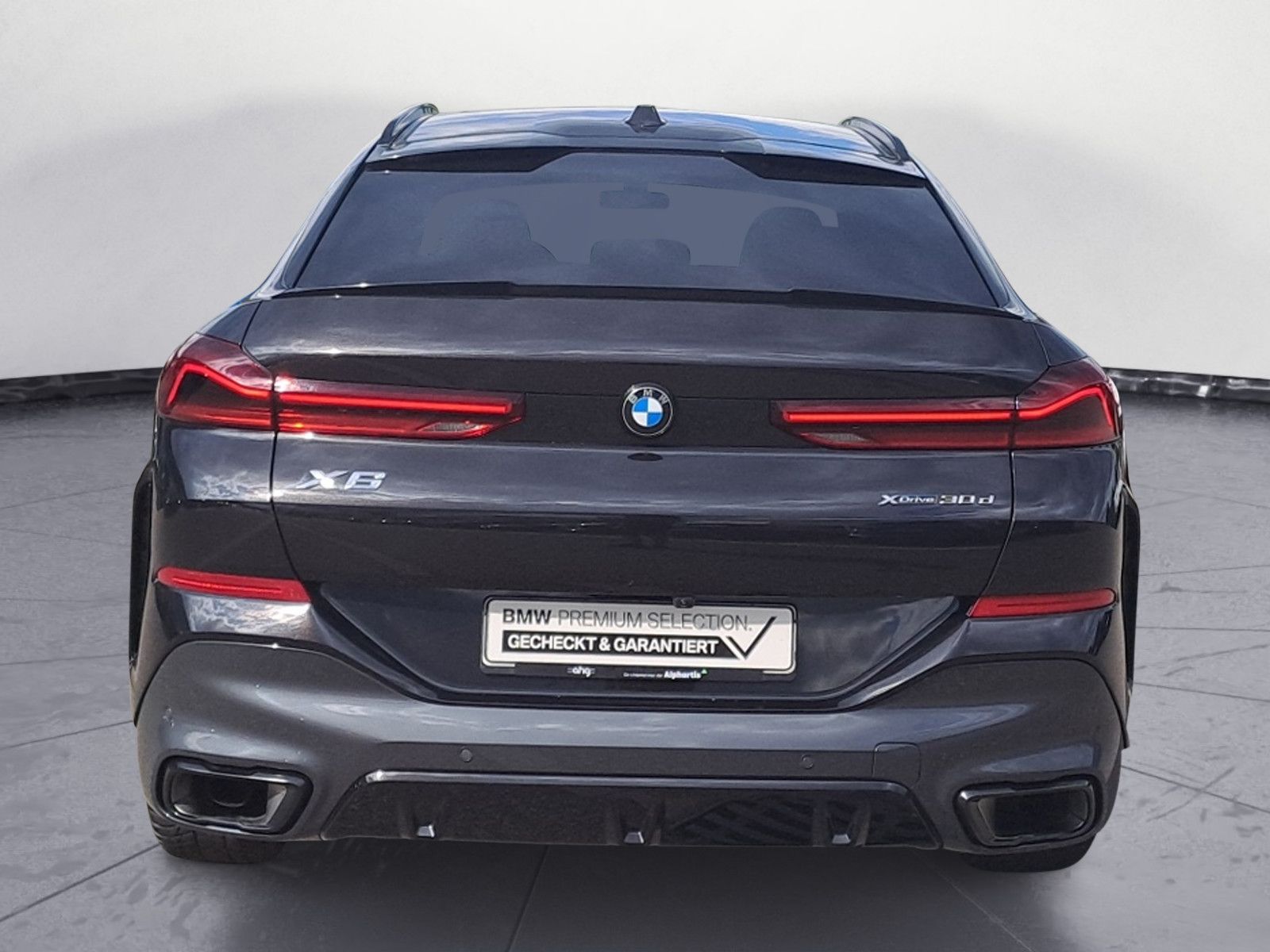 BMW X6 xDrive30d M SPORT PRO AHK Iconic Glow Driving