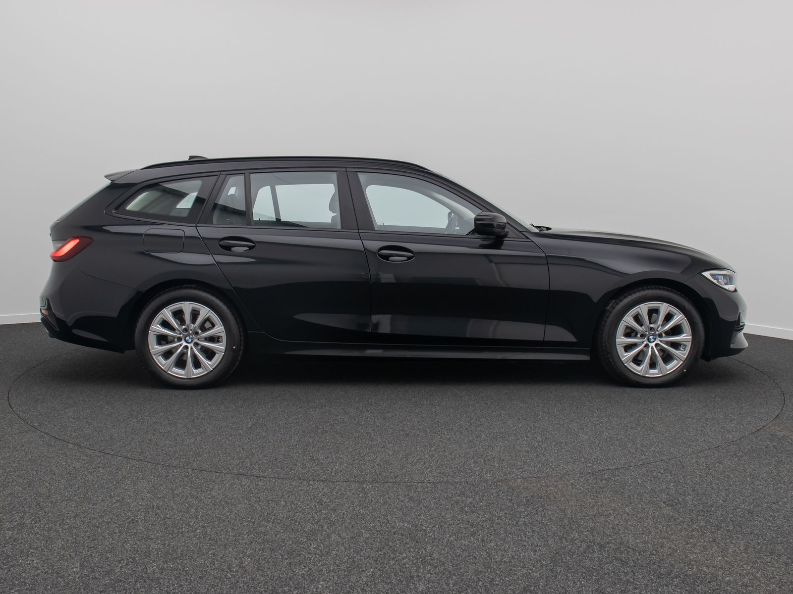BMW 320i Sport - Samsaru's Car Outlet
