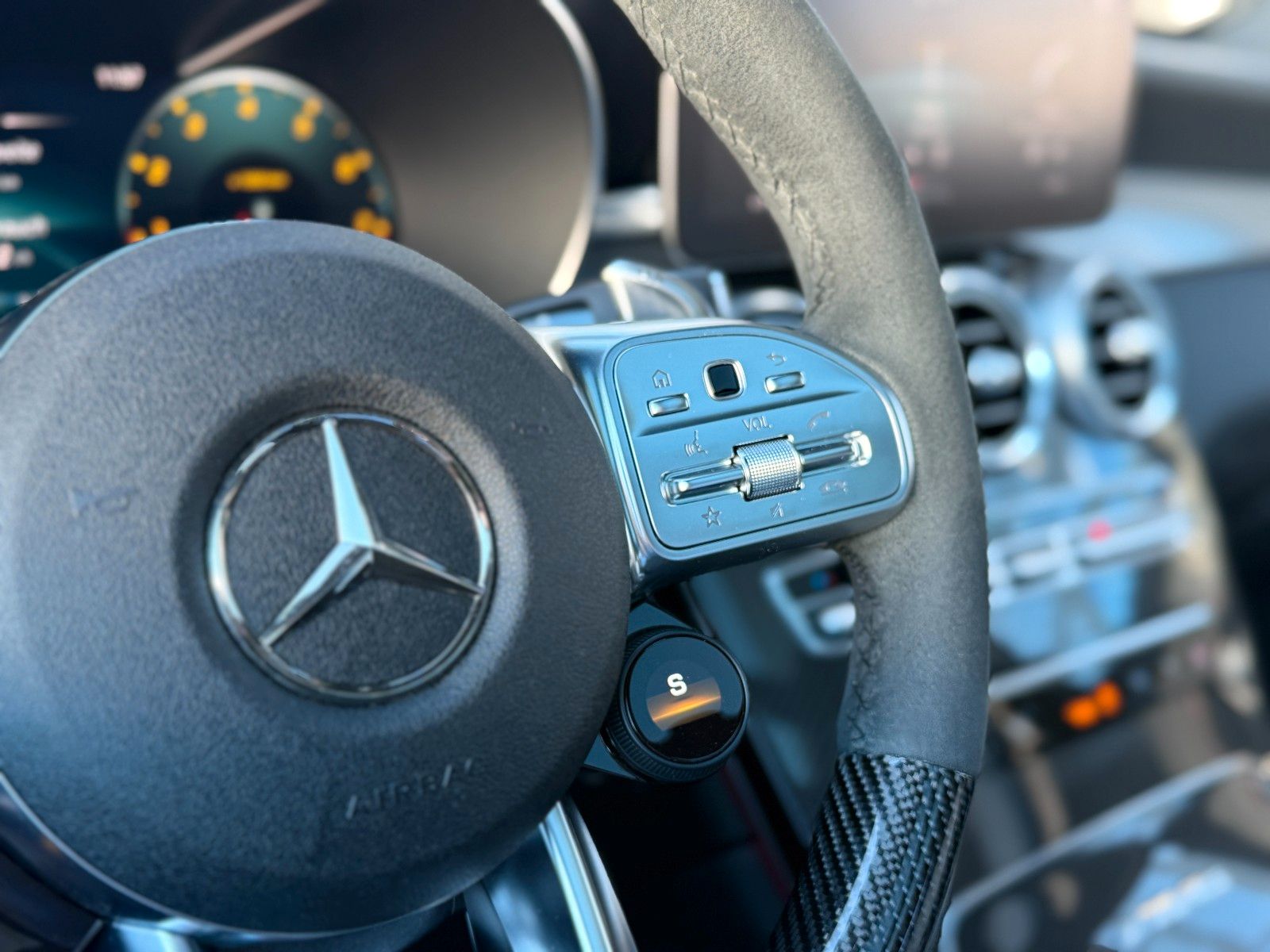 Mercedes-Benz GLC 63S AMG 4MATIC AERO DRIVER LED 21" PANO 360°