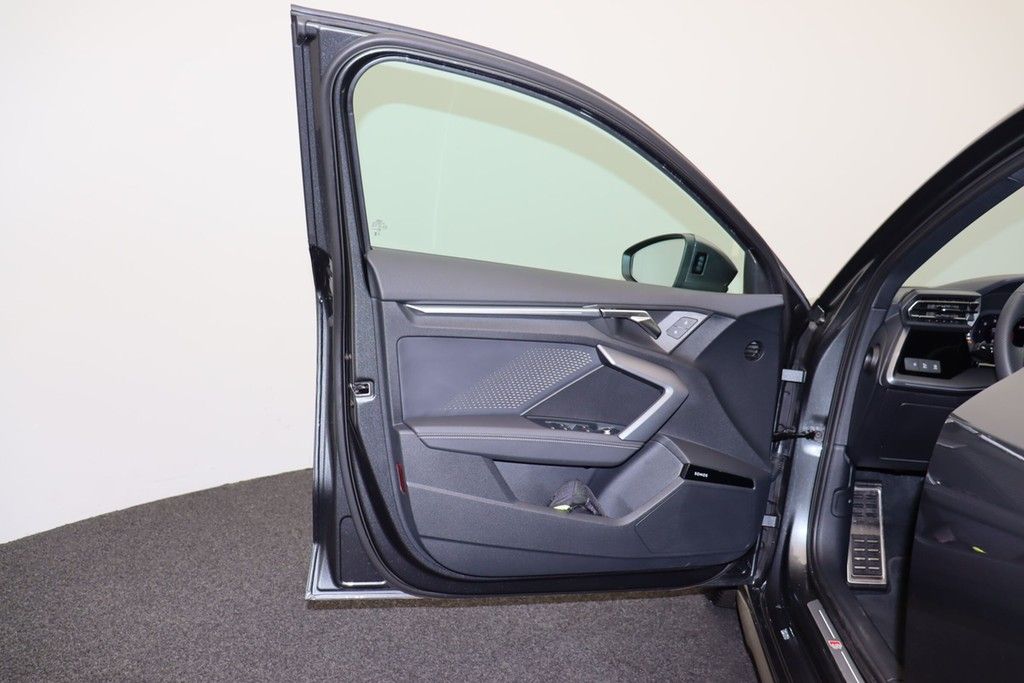 Audi A3 Sportback 35 TDI S line - Samsaru's Car Outlet