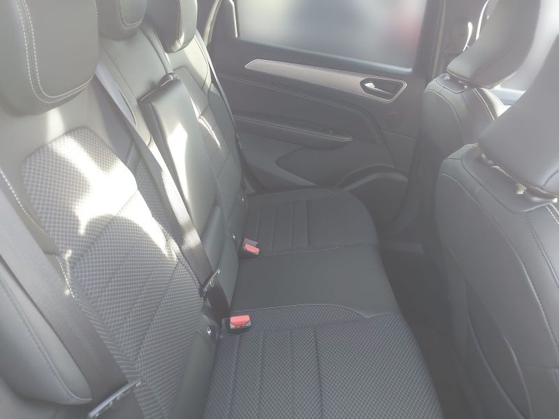 Renault ARKANA TECHNO E-Tech Full Hybrid 145 - Samsaru's Car Outlet