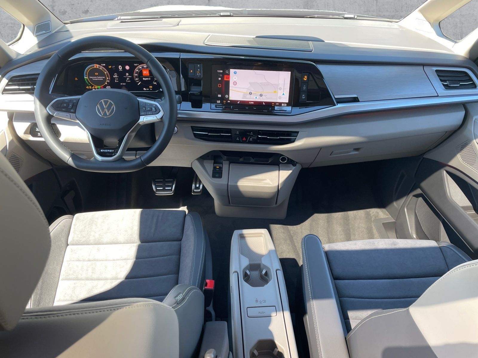 Volkswagen T7 Multivan LR eHybrid OPF Life 4motion DSG DCP