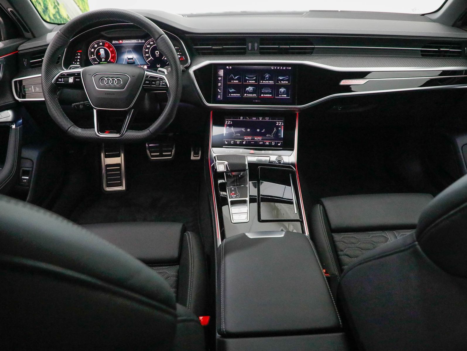 Audi RS 6 Avant AHK Matrix HUD Keramik Pano 305km/h