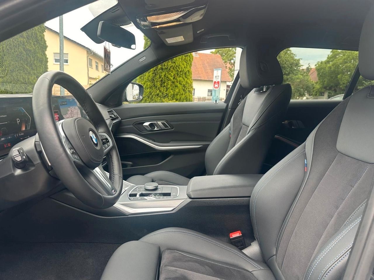 BMW 320d Touring Msport - Samsaru's Car Outlet