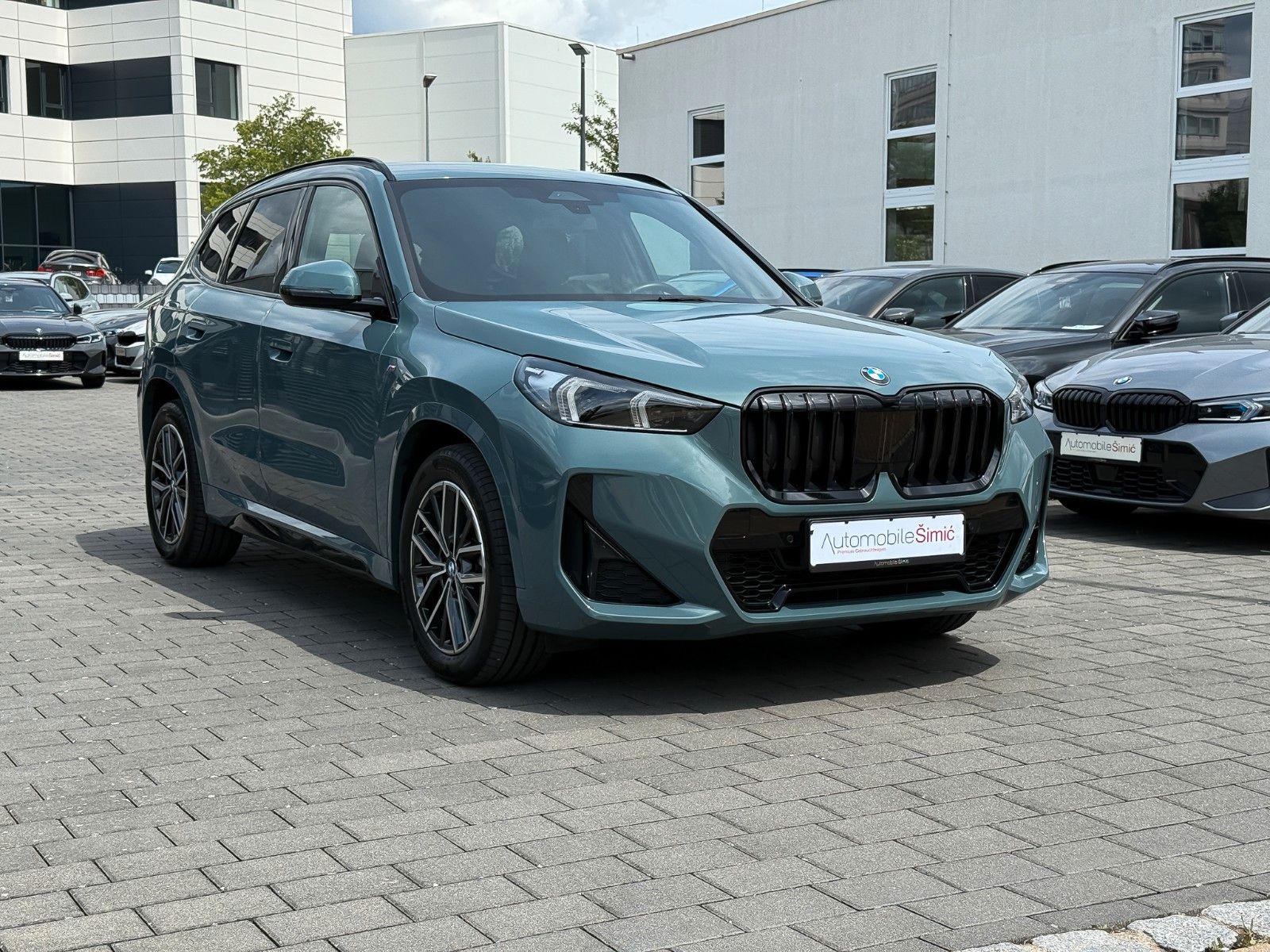 BMW X1 23 d xDrive M Sport - Samsaru's Car Outlet